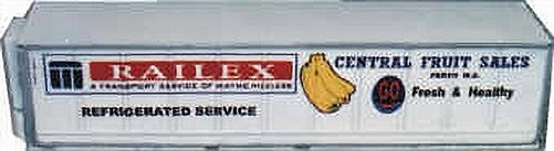 CNR 62 RAILEX 40FT MECHANICALLY COOLED CONTAINER WITH PERTH FRUIT BANANAS SIGNAGE